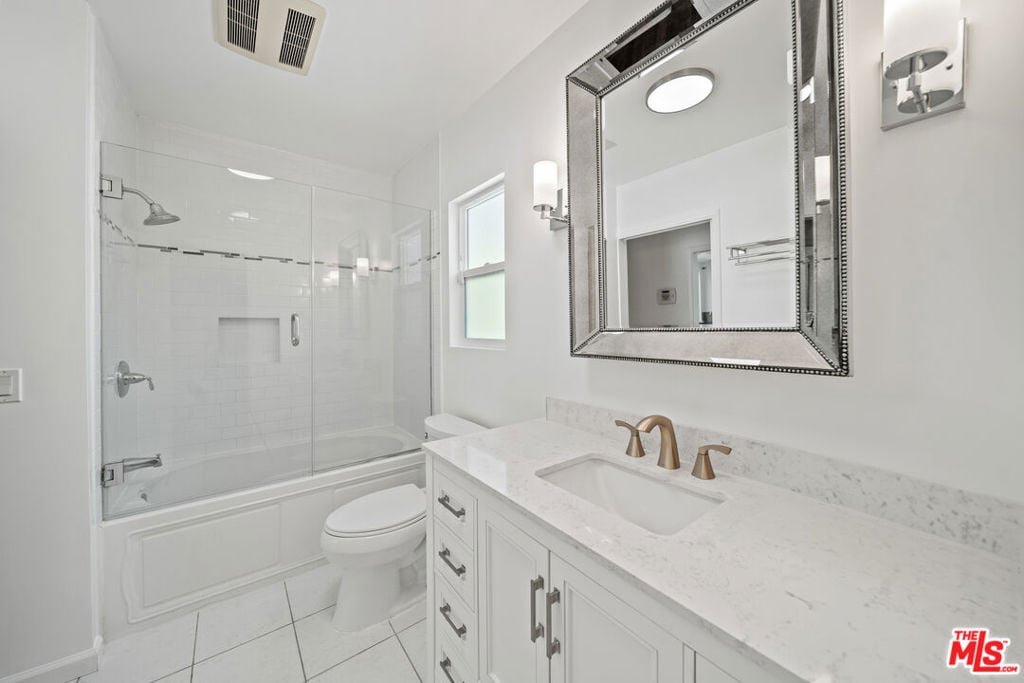 2124 Hillsboro Avenue - Photo 12