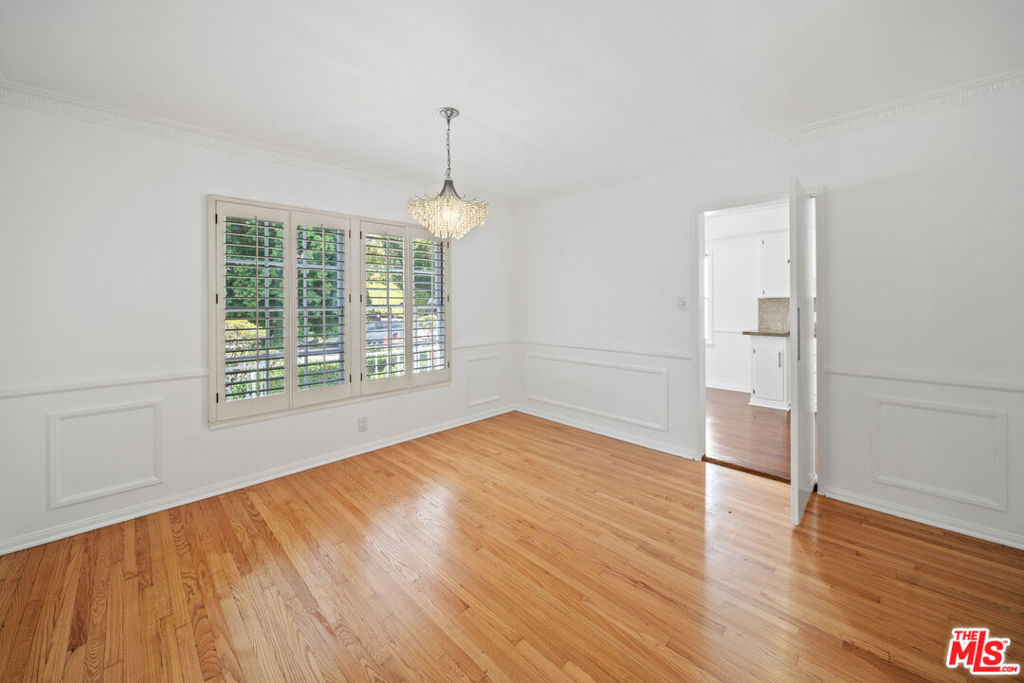 2124 Hillsboro Avenue - Photo 5