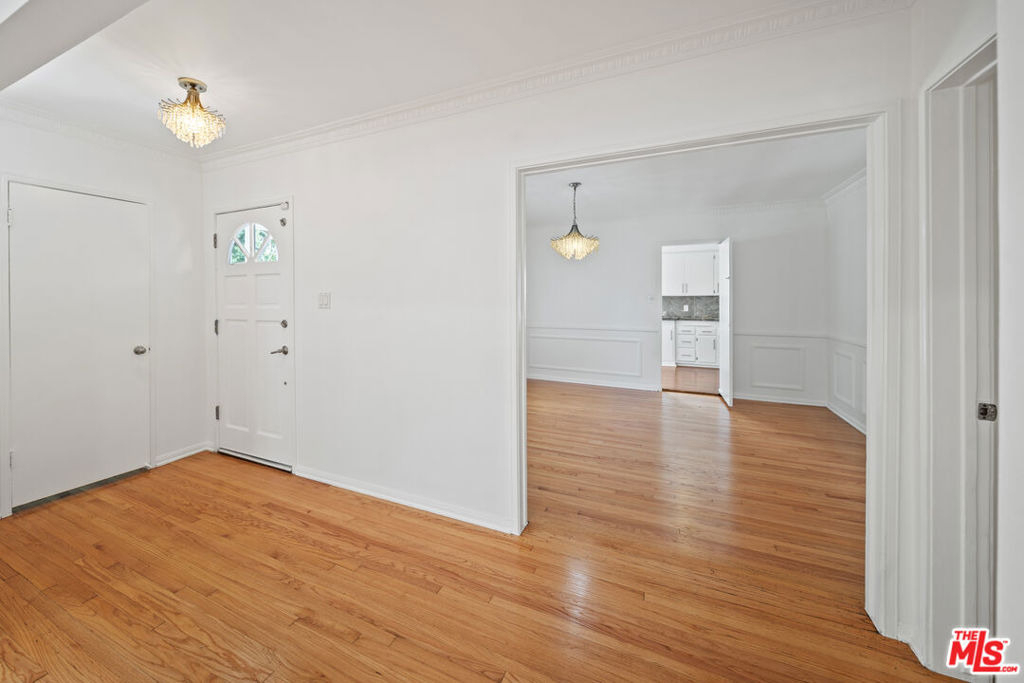 2124 Hillsboro Avenue - Photo 4