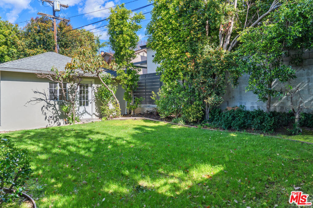 2124 Hillsboro Avenue - Photo 26