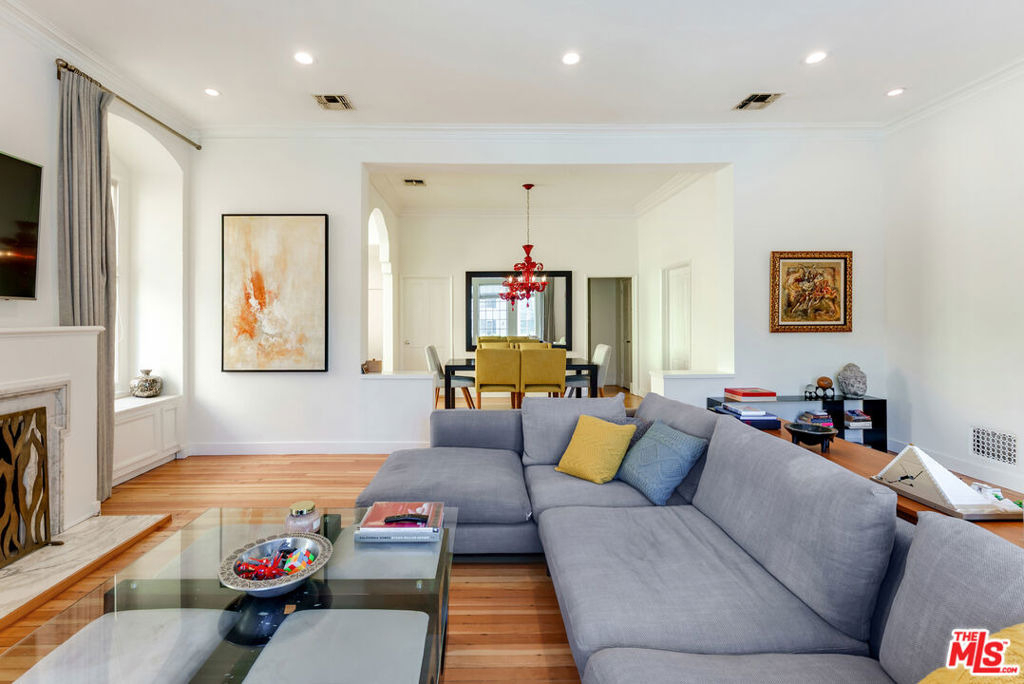 1014 N Doheny Drive - Photo 10