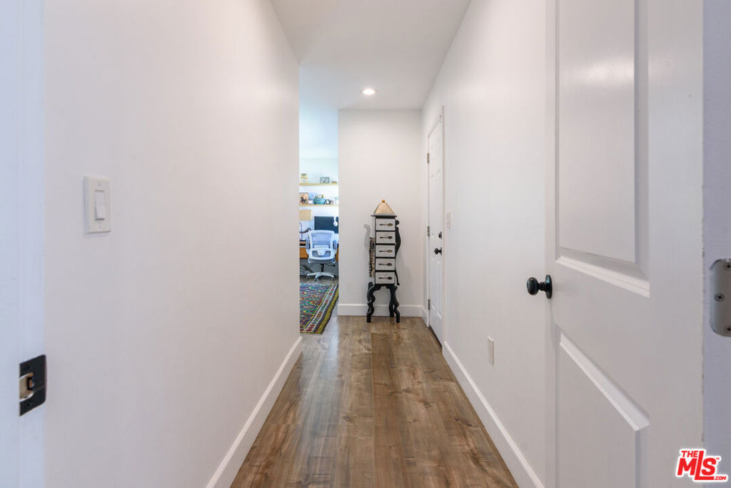 6601 Rubio Avenue - Photo 11
