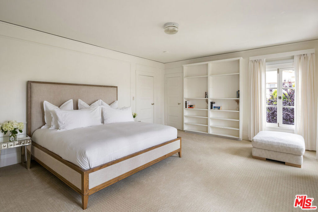 205 Georgina Avenue - Photo 9
