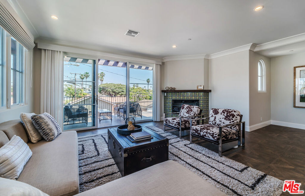 812 S Catalina Avenue - Photo 4