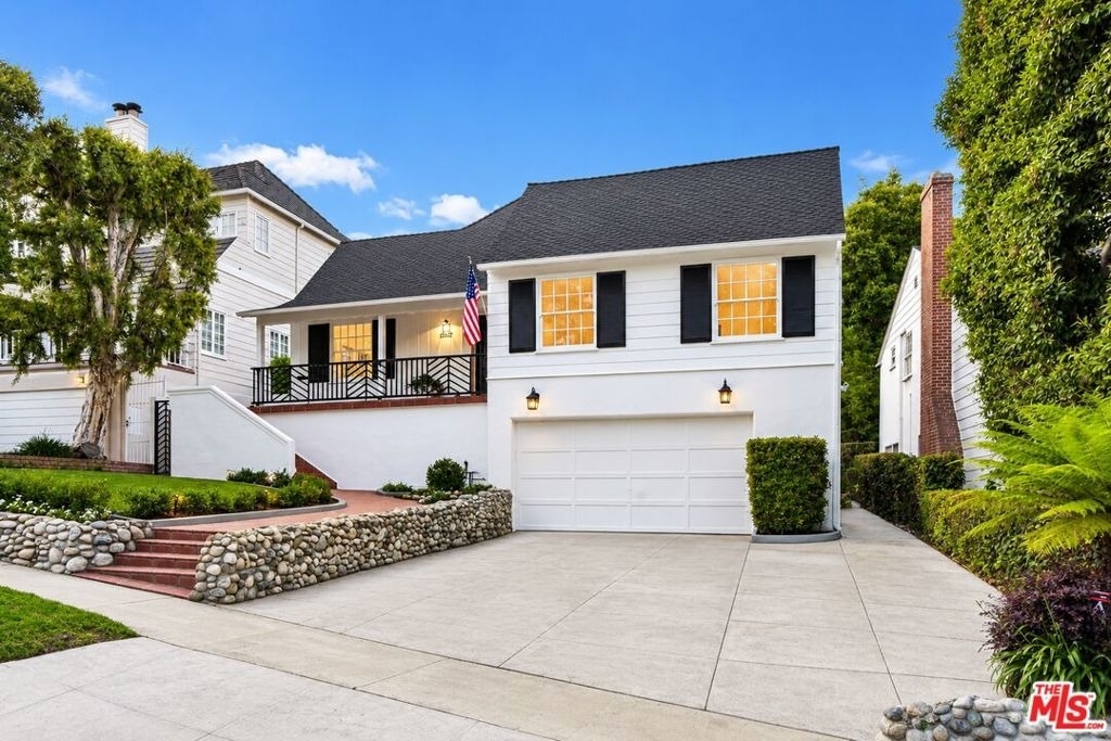 10527 Le Conte Avenue - Photo 1