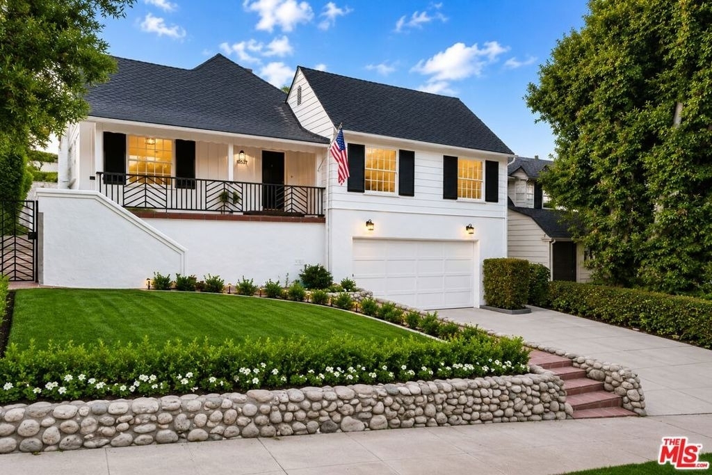 10527 Le Conte Avenue - Photo 2