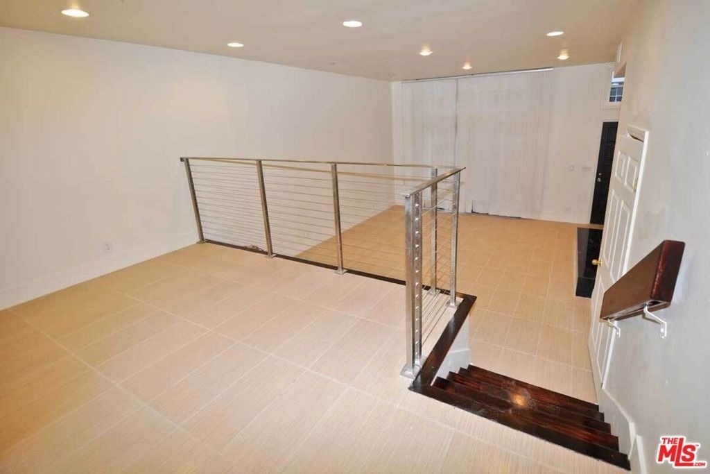 1138 20th Street - Photo 3