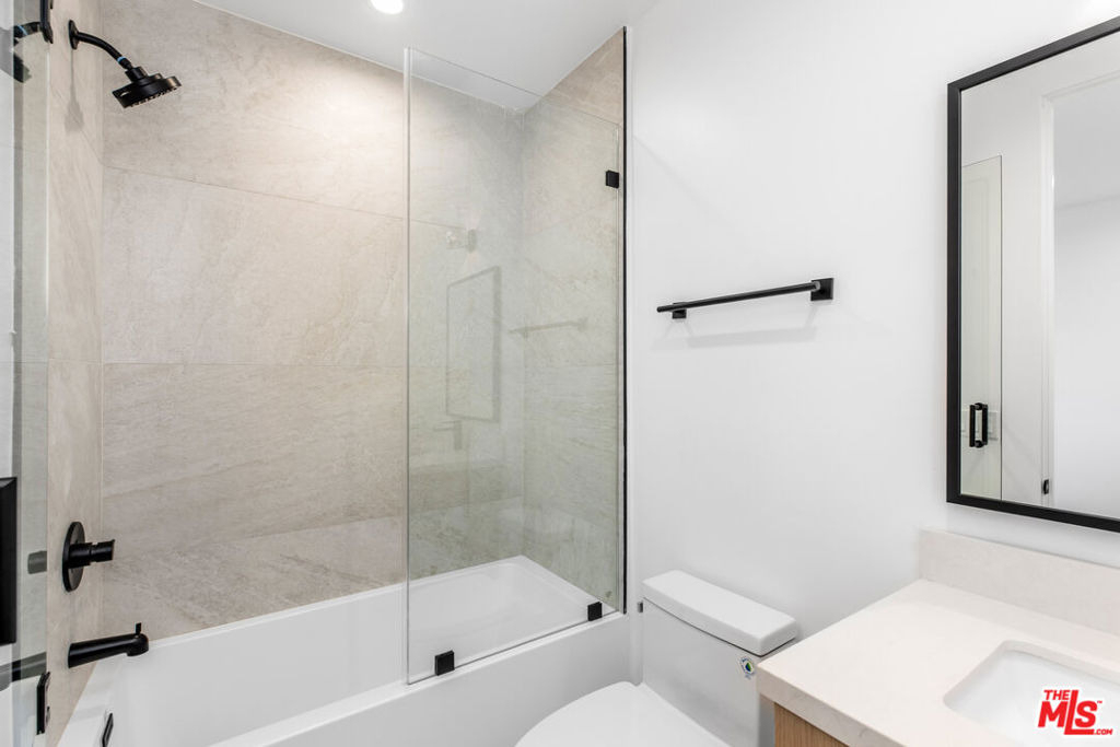 5225 W 20th Street - Photo 9