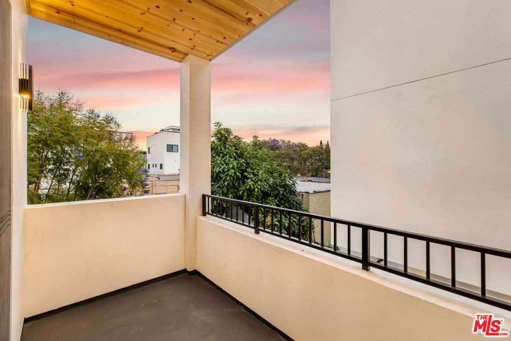 5225 W 20th Street - Photo 7