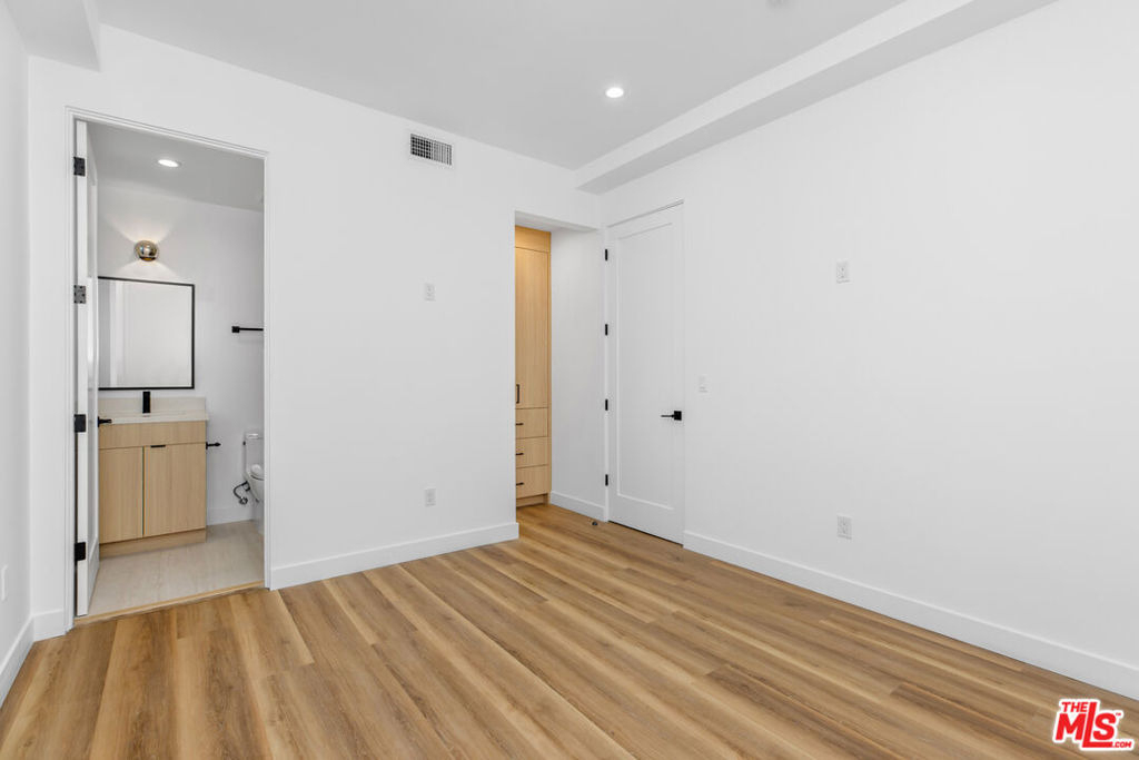 5225 W 20th Street - Photo 14