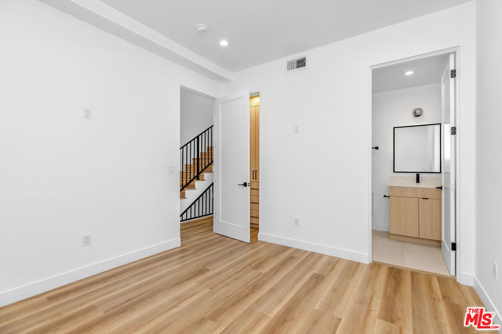 5225 W 20th Street - Photo 17