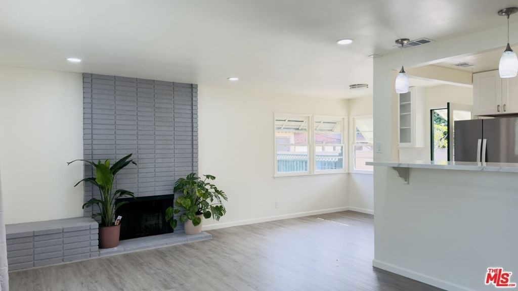 6403 Barela Avenue - Photo 2