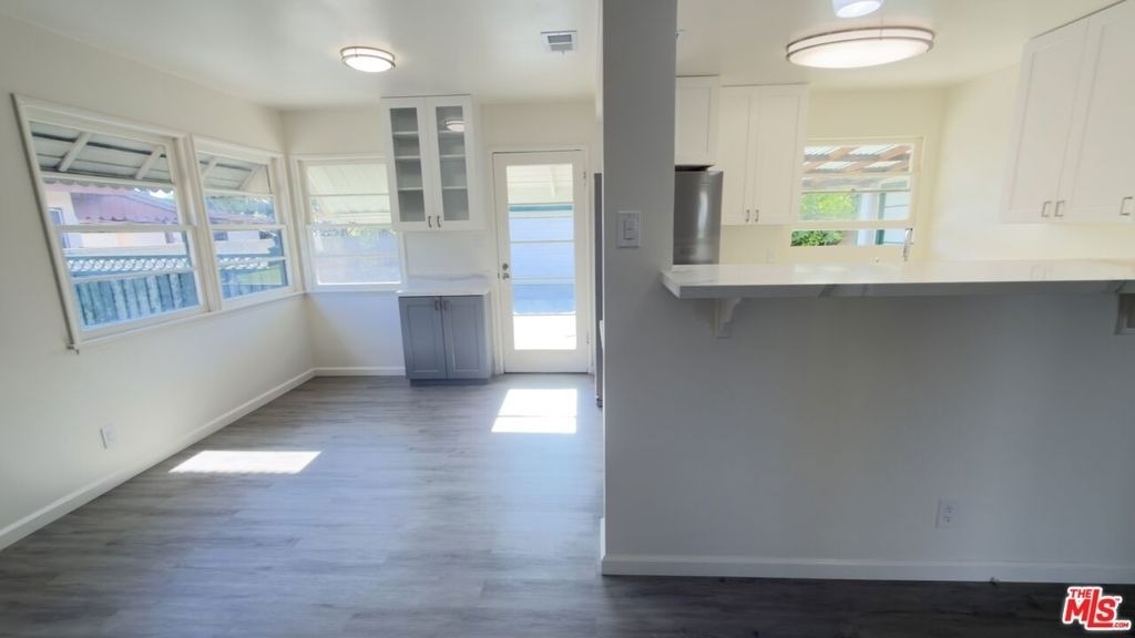 6403 Barela Avenue - Photo 4