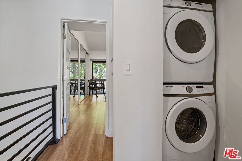5720 Owensmouth Avenue - Photo 11