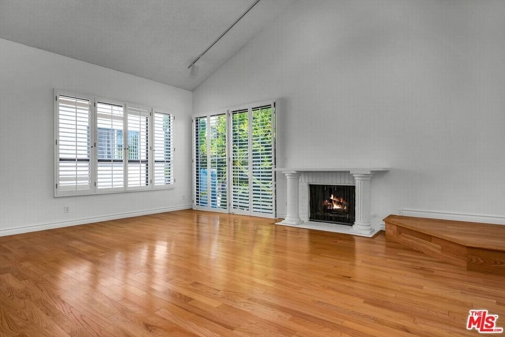 938 5th Street - Photo 10
