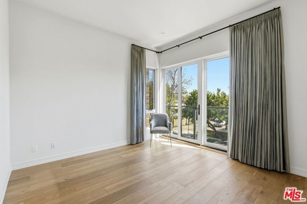1041 N Spaulding Avenue - Photo 26