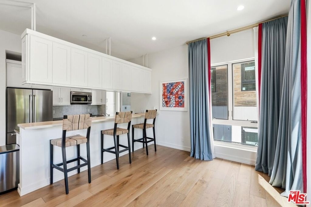 1041 N Spaulding Avenue - Photo 13