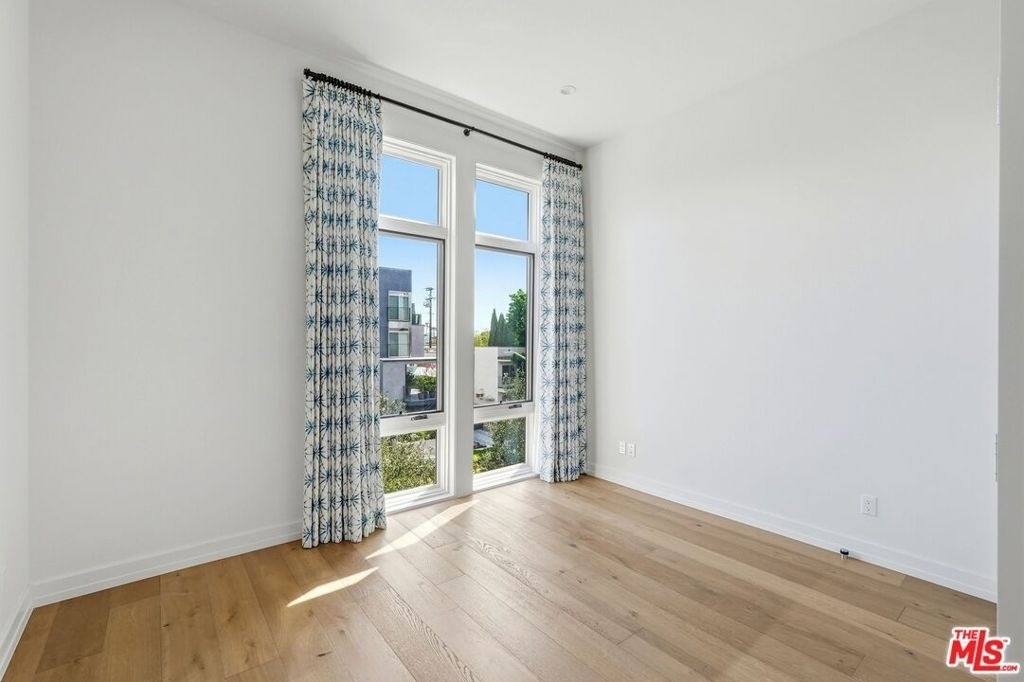 1041 N Spaulding Avenue - Photo 21