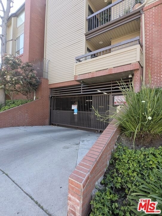 835 S Lucerne Boulevard - Photo 8