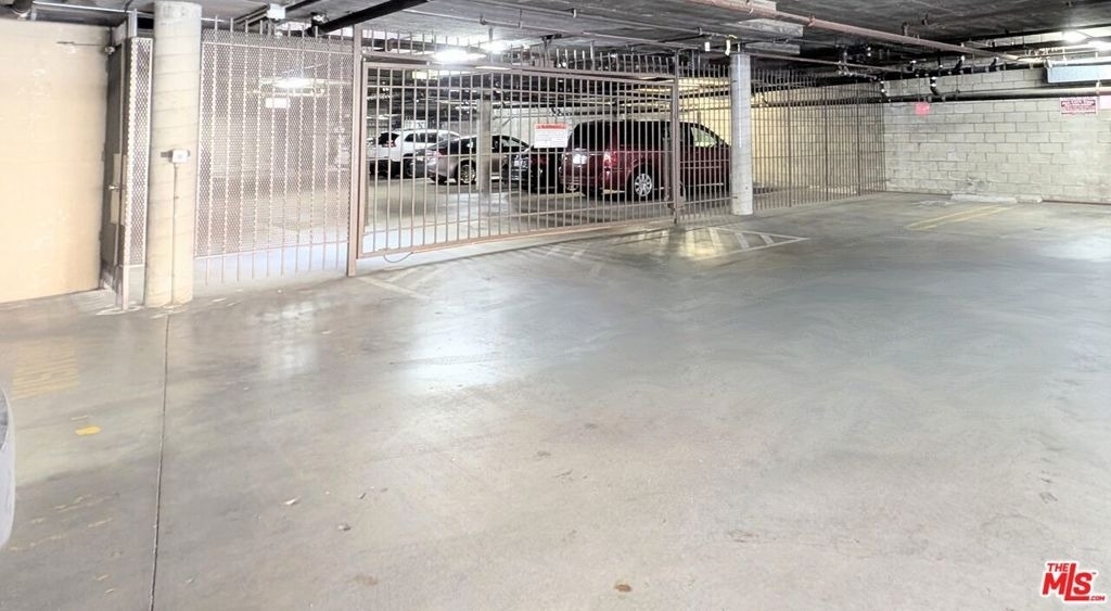 835 S Lucerne Boulevard - Photo 9