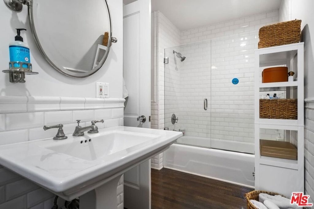 10576 Lindbrook Drive - Photo 28