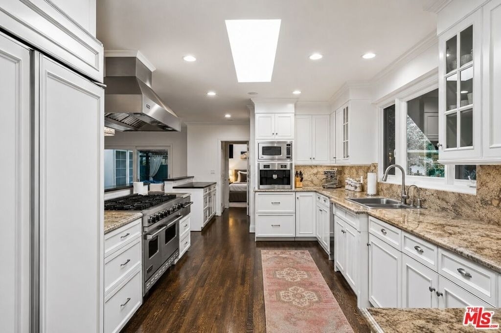 10576 Lindbrook Drive - Photo 22