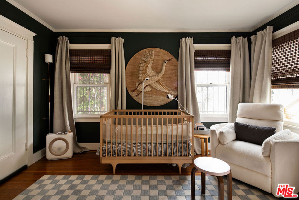 127 N Gower Street - Photo 22