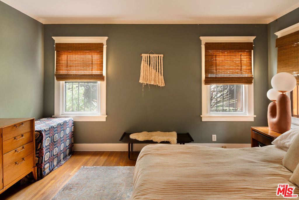 127 N Gower Street - Photo 17