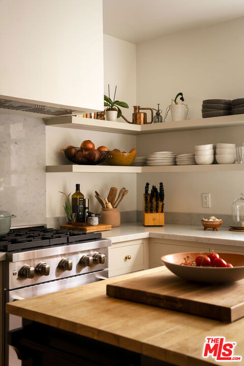 127 N Gower Street - Photo 14