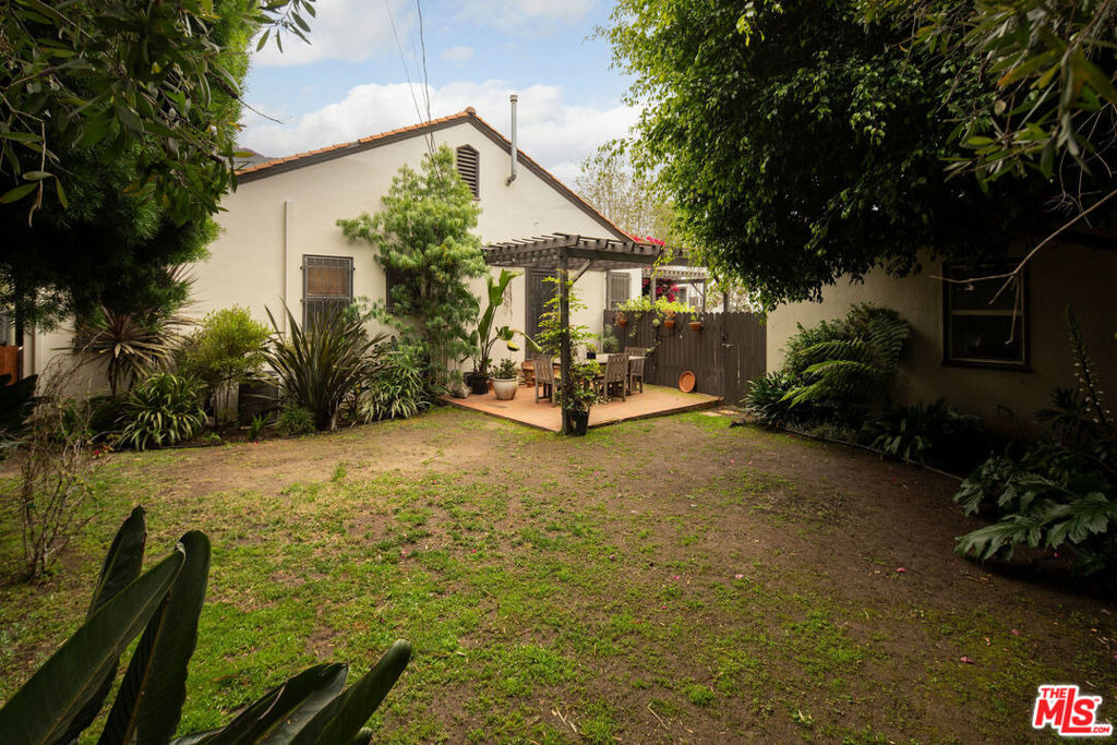 127 N Gower Street - Photo 26