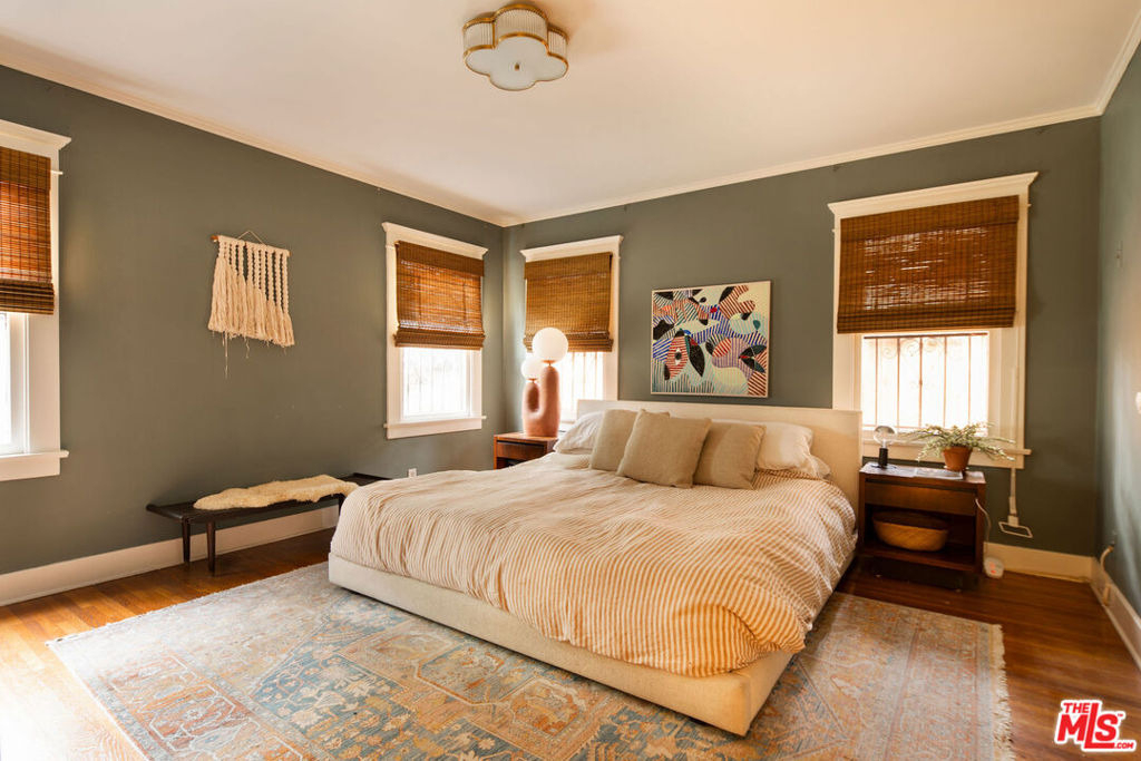 127 N Gower Street - Photo 16