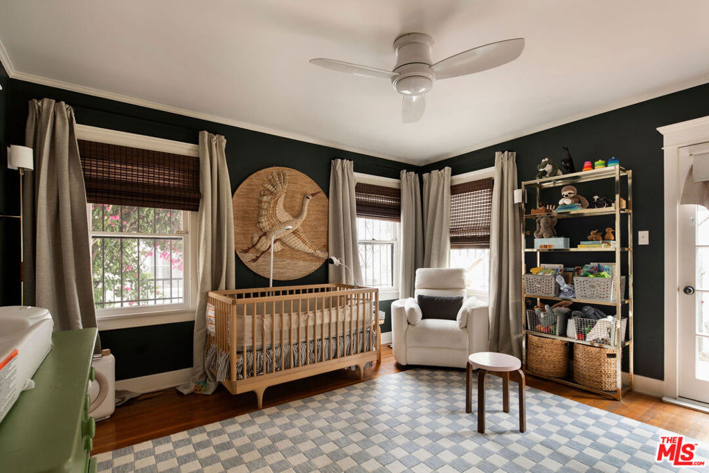 127 N Gower Street - Photo 21