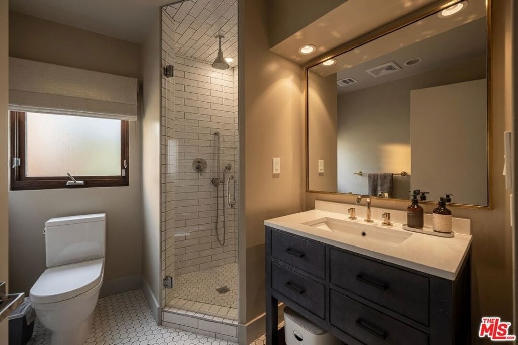 2035 De Mille Drive - Photo 29