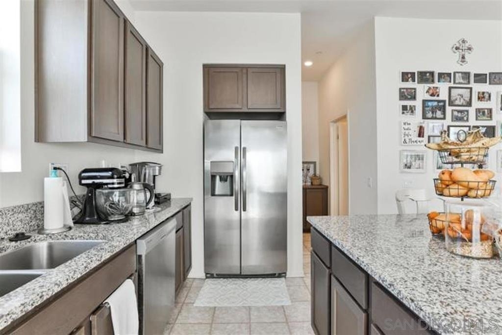 1455 Banahaw Way - Photo 9