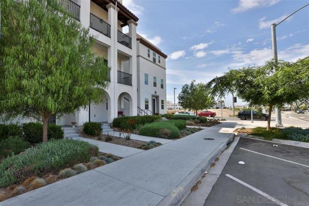 1455 Banahaw Way - Photo 2