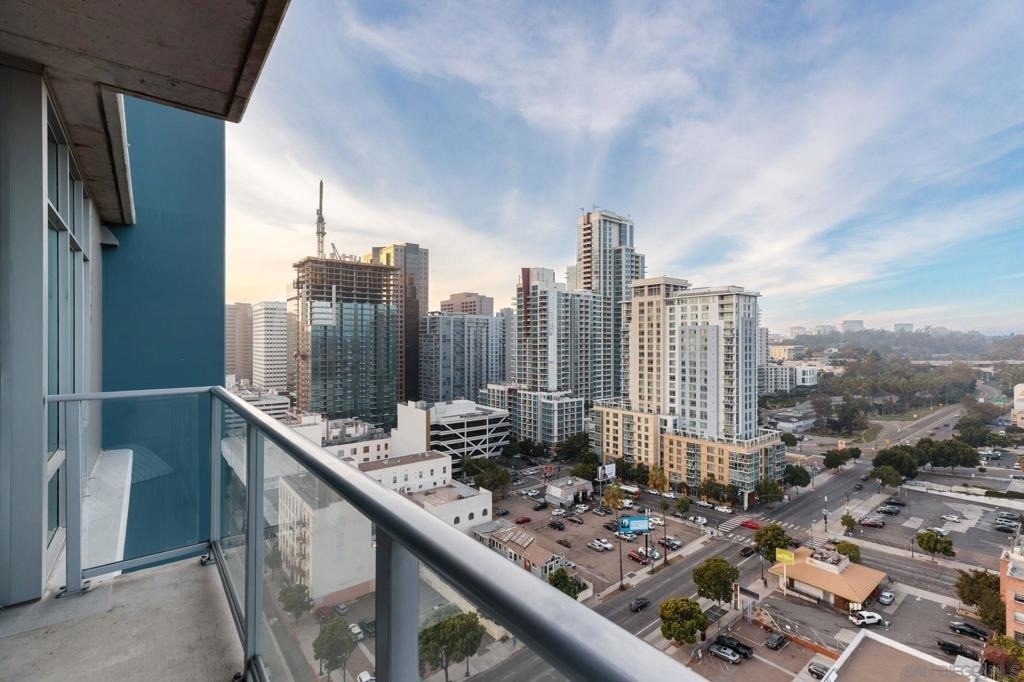 1080 Park Blvd - Photo 13
