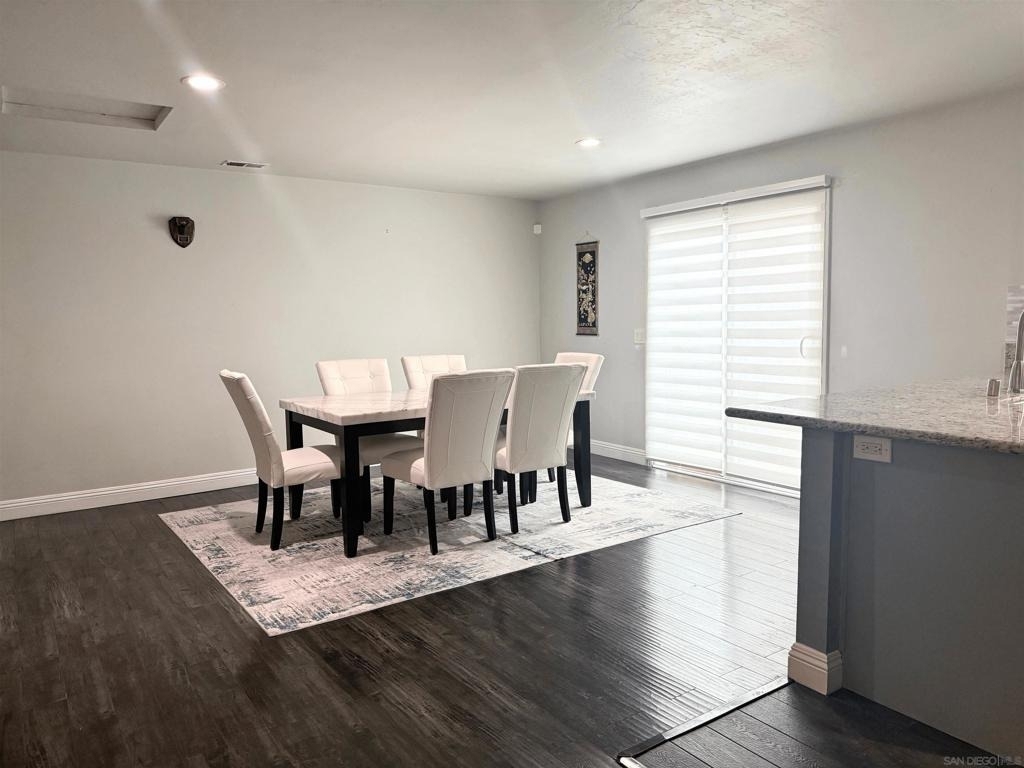 1121 Grand Ave - Photo 5