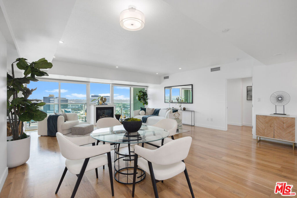 13600 Marina Pointe Drive - Photo 5