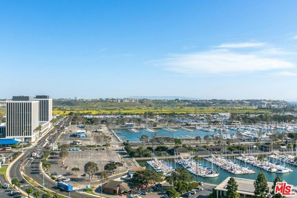 13600 Marina Pointe Drive - Photo 1