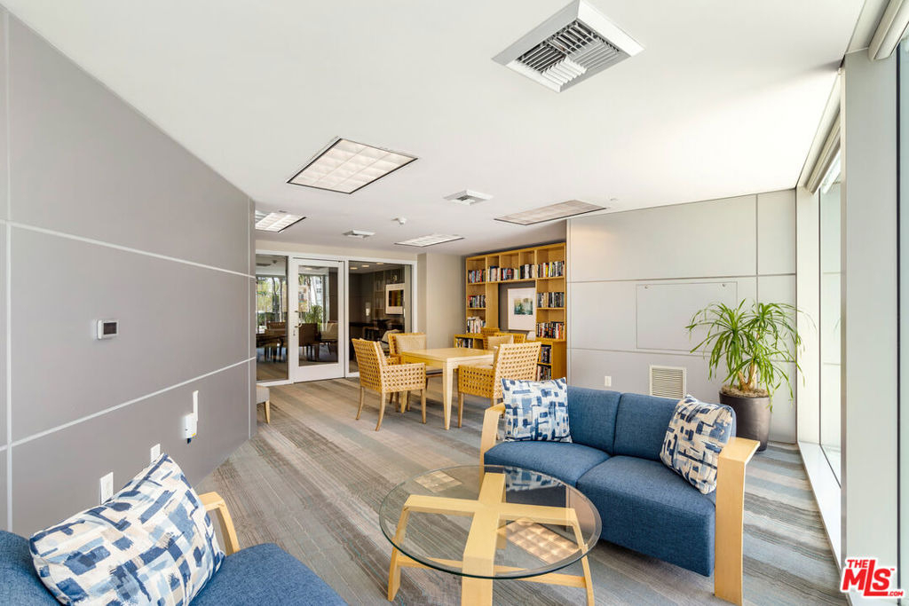 13600 Marina Pointe Drive - Photo 34