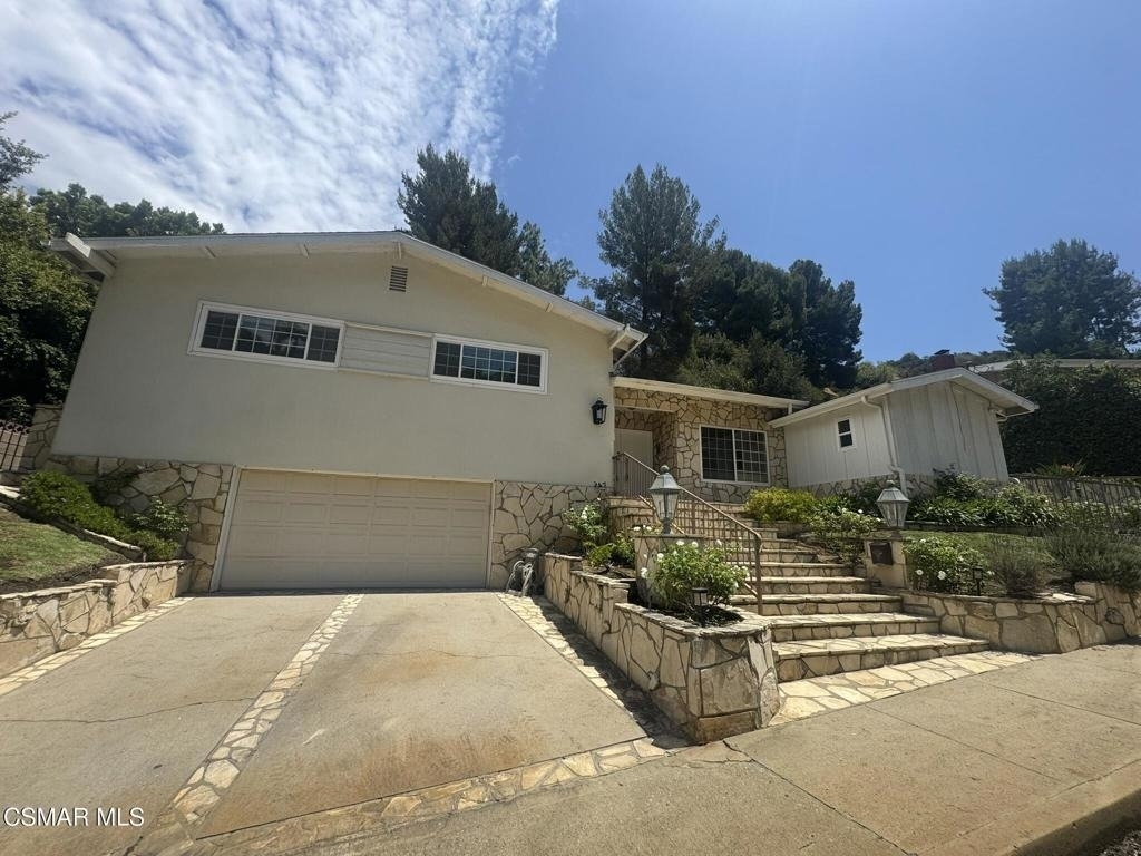 3474 Loadstone Drive - Photo 0