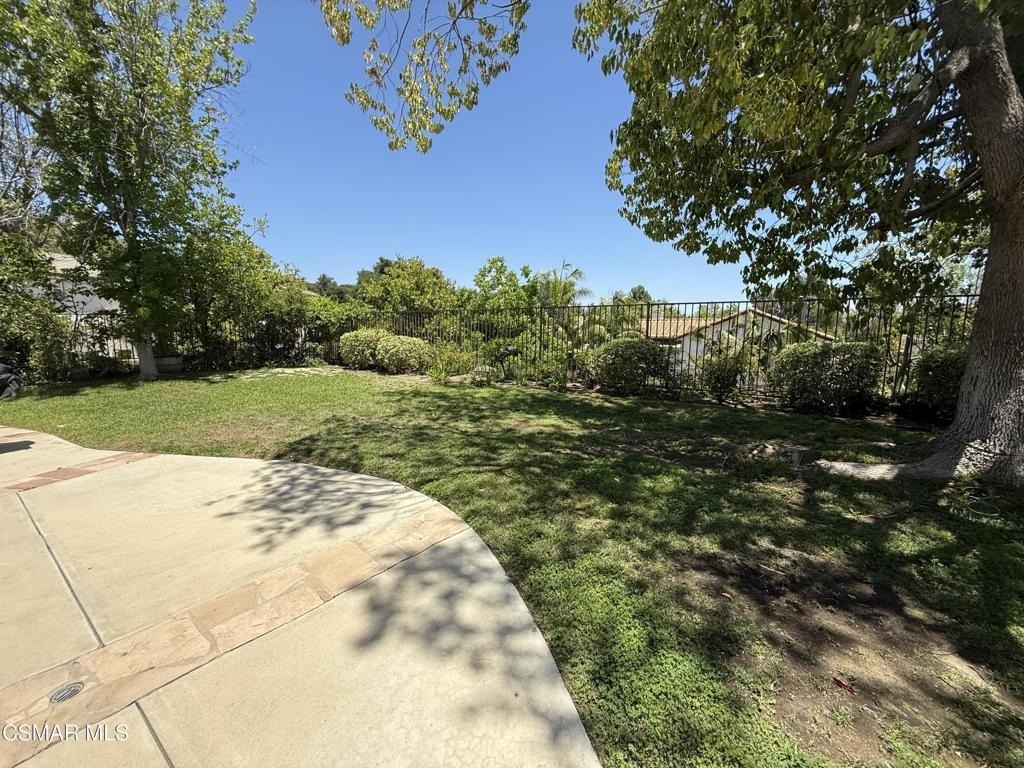 990 Clear Sky Place - Photo 16
