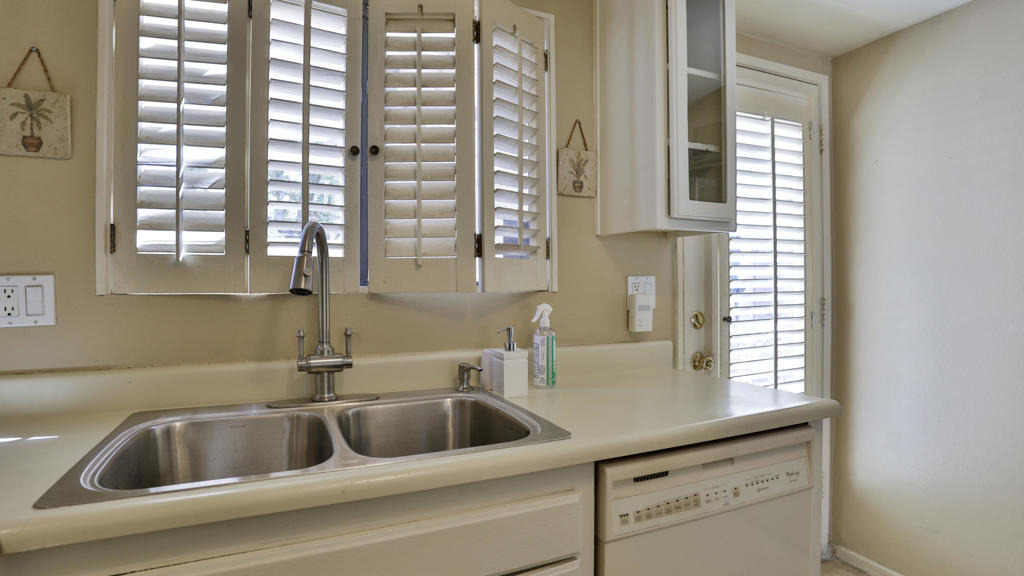 34073 Emily Way - Photo 18