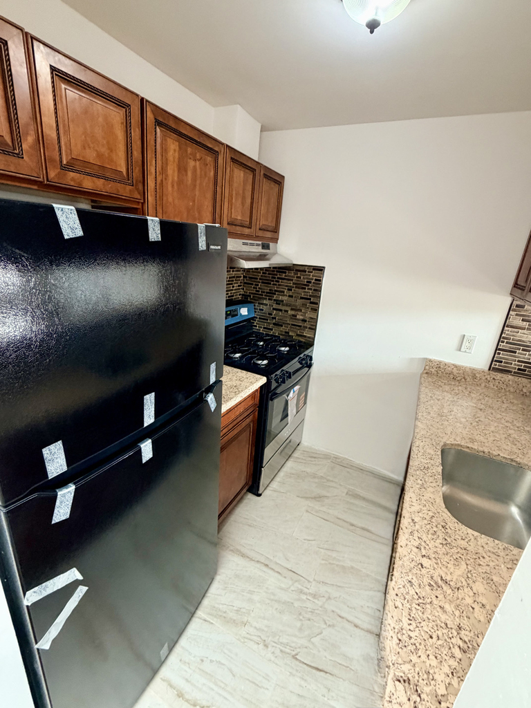 1227 Bryant Avenue - Photo 13