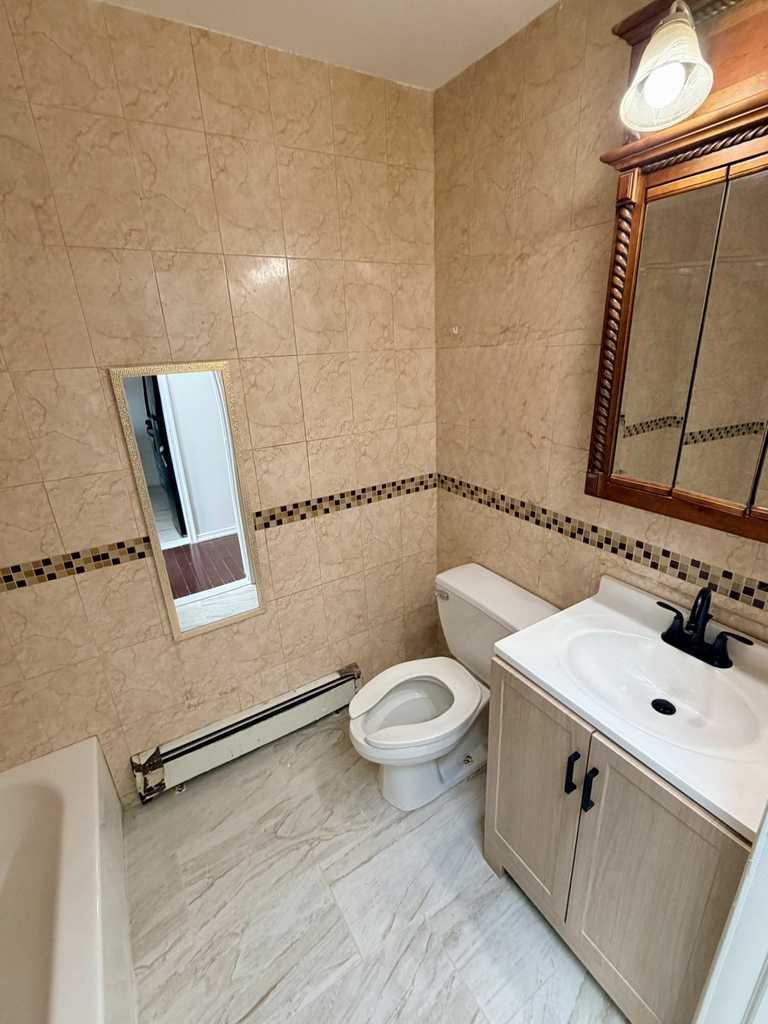 1227 Bryant Avenue - Photo 16