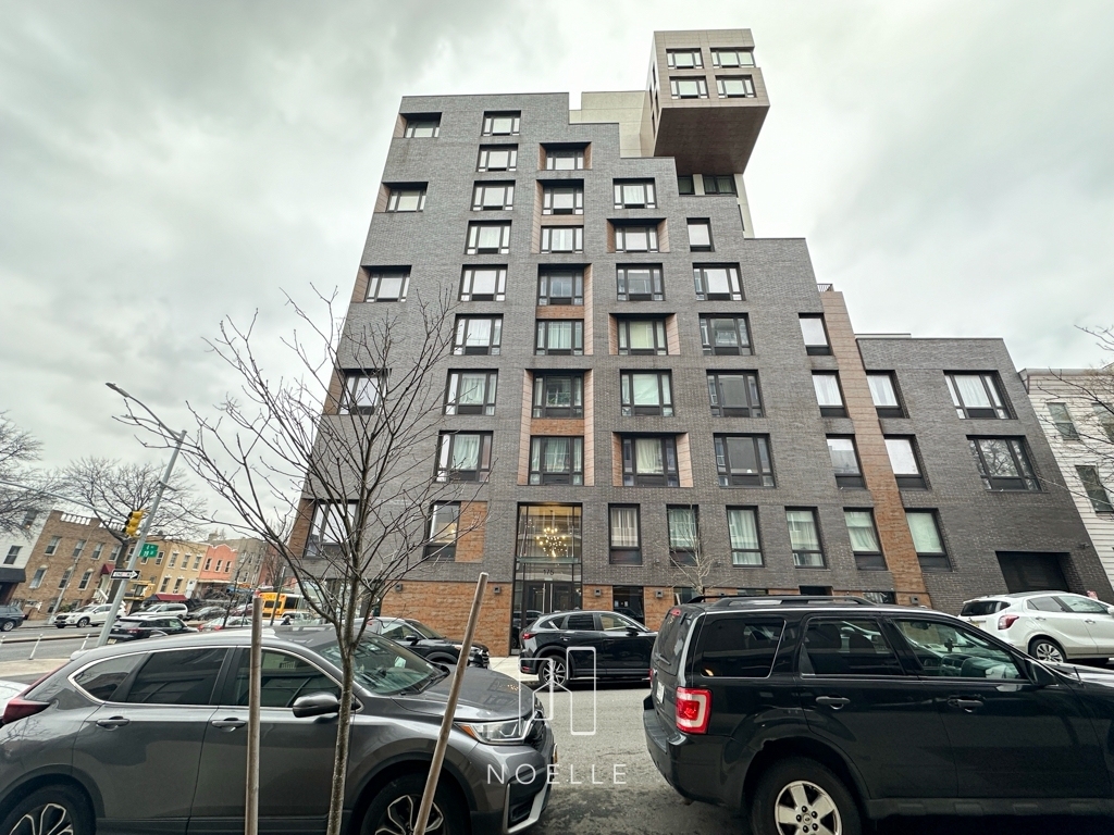 635 4th Avenue - Photo 0