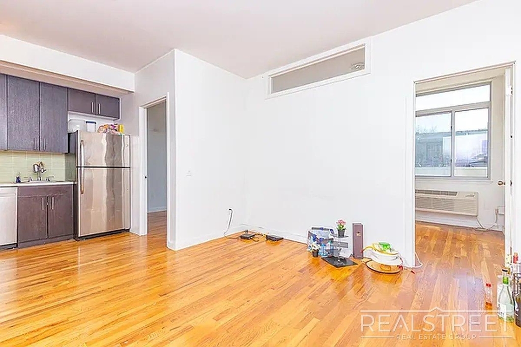 184 Noll Street - Photo 7