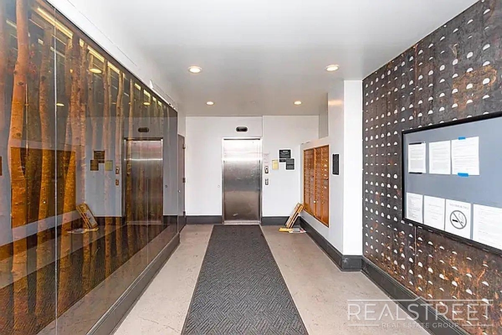 184 Noll Street - Photo 15