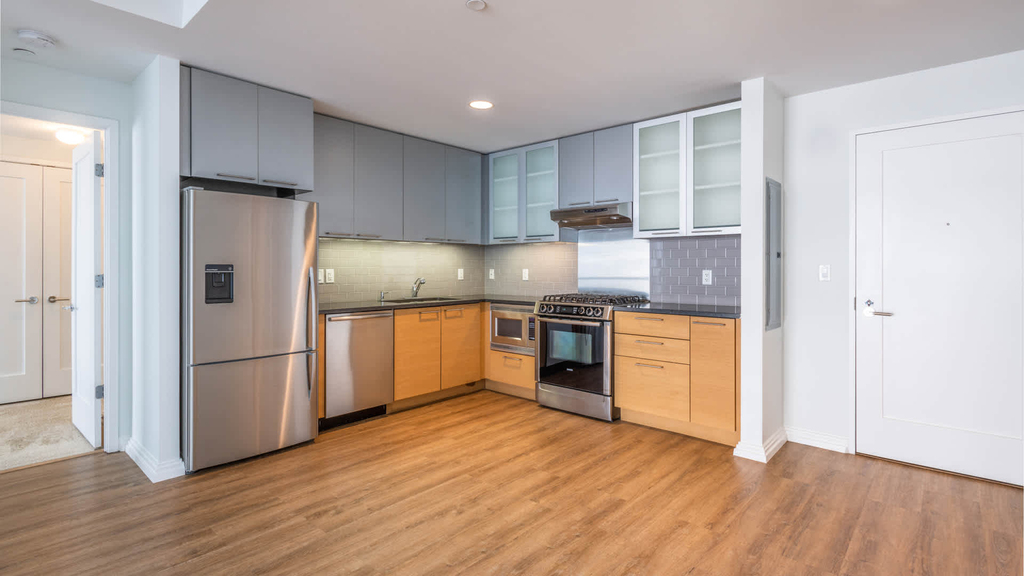 285 Third Street - Photo 18