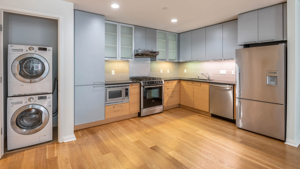 285 Third Street - Photo 17